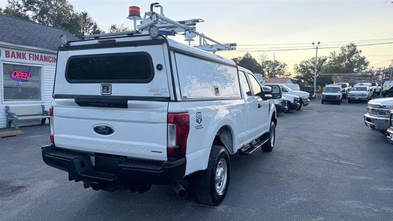 Ford F-250 SD XL SuperCab 4WD 2017