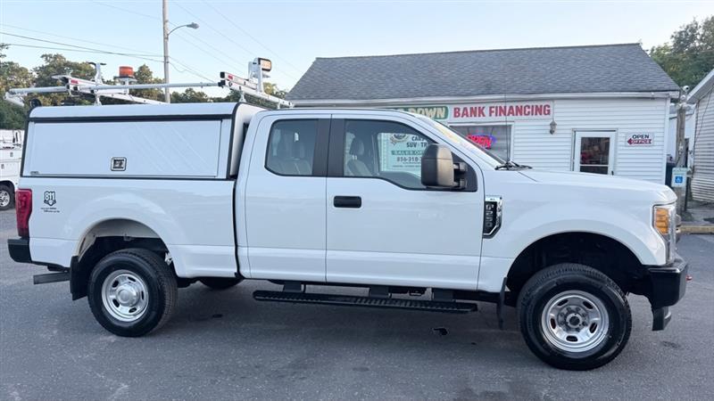 Ford F-250 SD XL SuperCab 4WD 2017