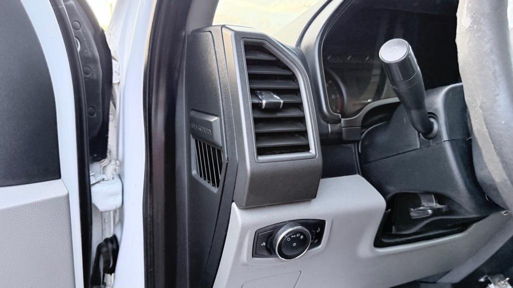Ford F-350 SD Platinum 4WD Crew Cab 8' Box 2020