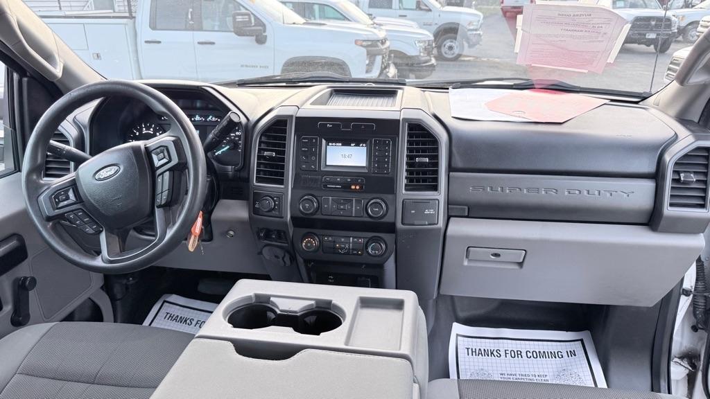 Ford F-350 SD Platinum 4WD Crew Cab 8' Box 2020