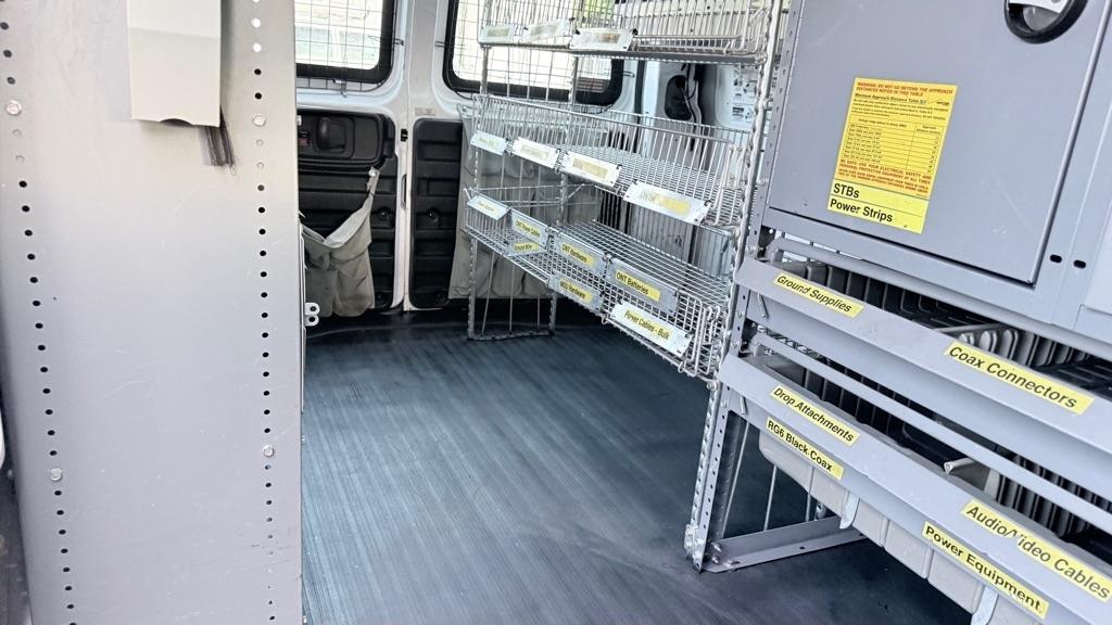 Chevrolet Express RWD 2500 135" 2011