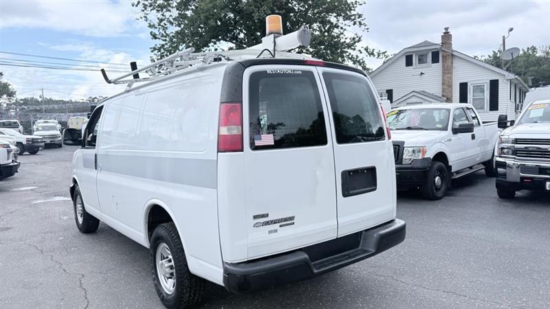 Chevrolet Express 2500 Cargo 2011