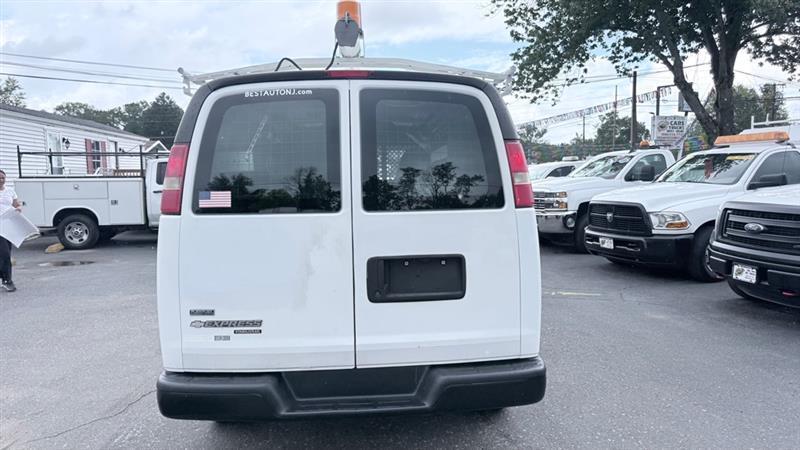 Chevrolet Express 2500 Cargo 2011