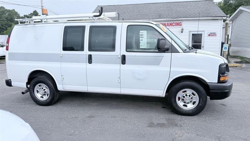 Chevrolet Express 2500 Cargo 2011