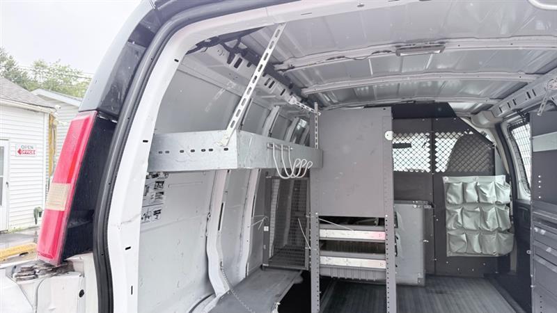 Chevrolet Express 2500 Cargo 2011