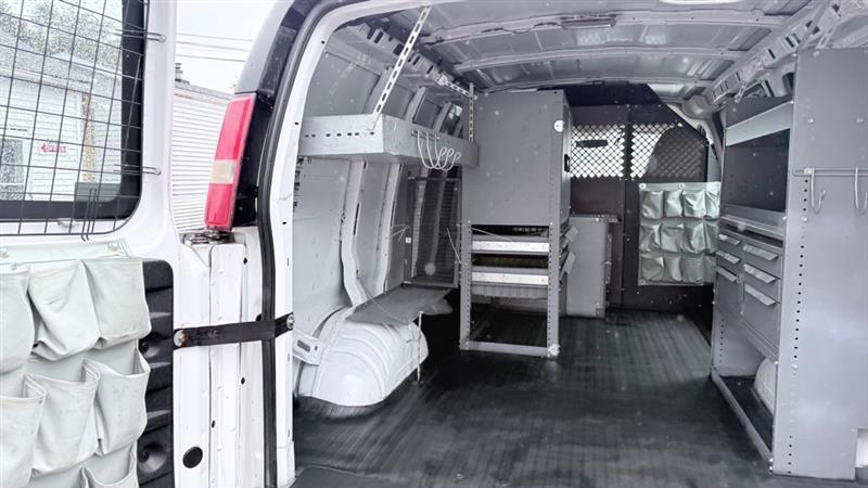 Chevrolet Express 2500 Cargo 2011