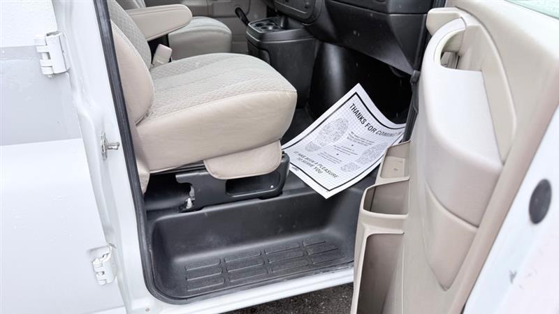 Chevrolet Express 2500 Cargo 2011