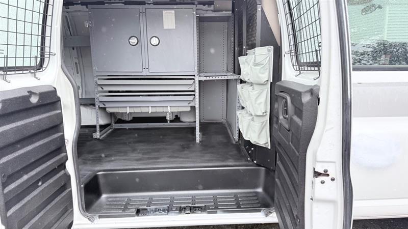 Chevrolet Express 2500 Cargo 2011