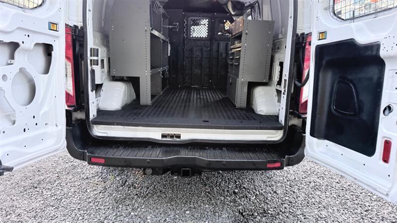 Ford Transit 250 Van Low Roof 60/40 Pass.130-in. WB 2016