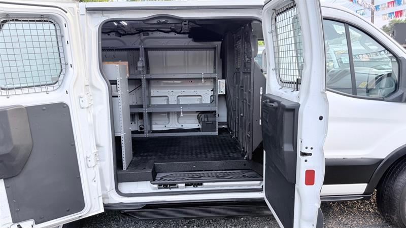 Ford Transit 250 Van Low Roof 60/40 Pass.130-in. WB 2016