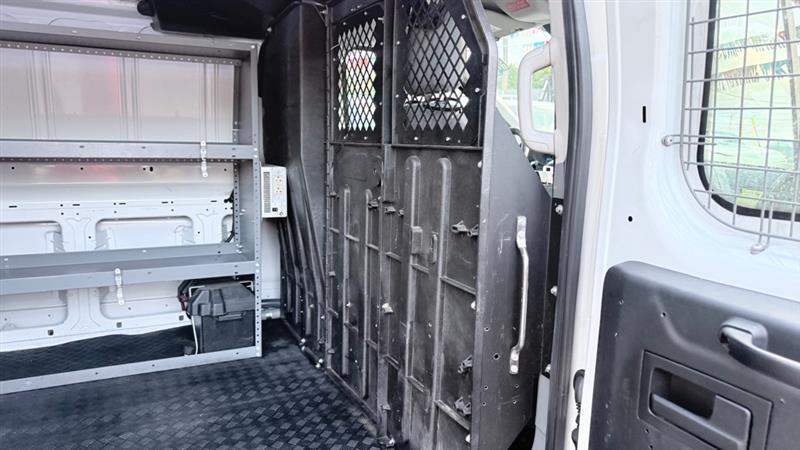 Ford Transit 250 Van Low Roof 60/40 Pass.130-in. WB 2016