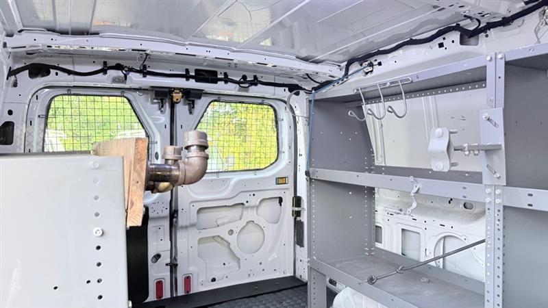 Ford Transit 250 Van Low Roof 60/40 Pass.130-in. WB 2016