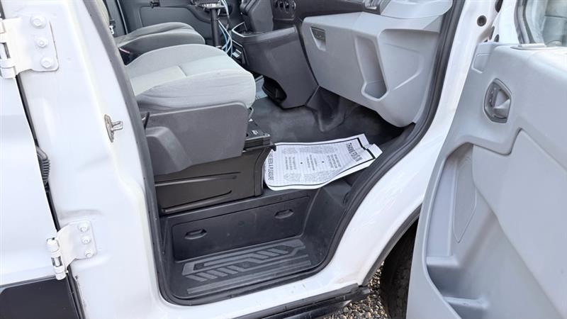 Ford Transit 250 Van Low Roof 60/40 Pass.130-in. WB 2016