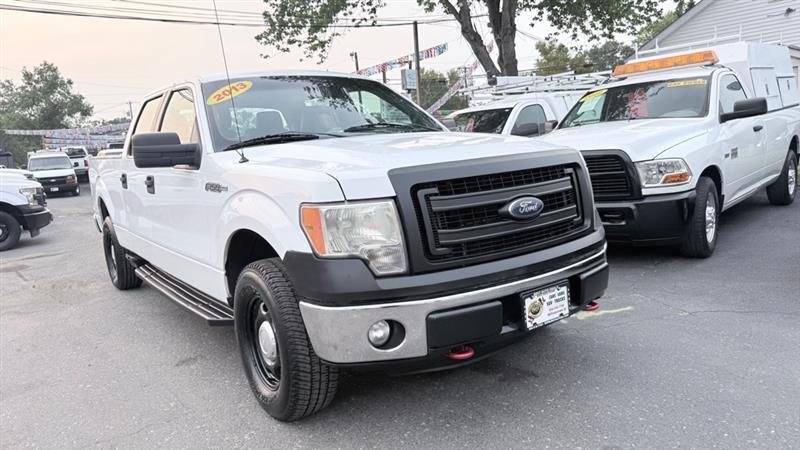 Ford F-150 XL SuperCrew 5.5-ft. Bed 4WD 2013