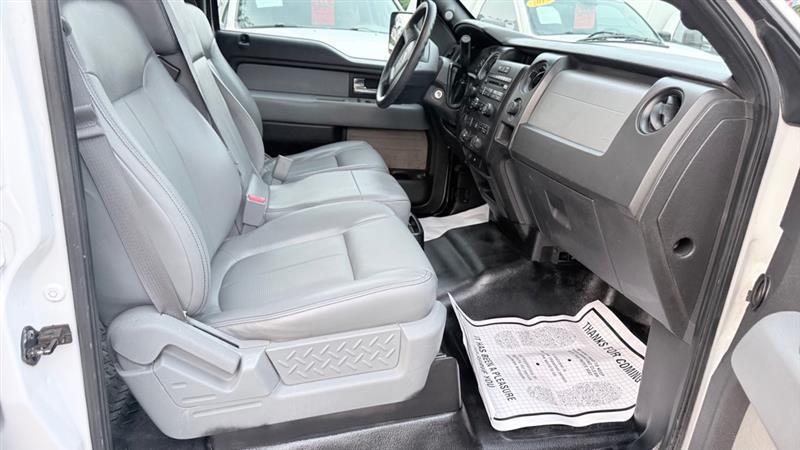 Ford F-150 XL SuperCrew 5.5-ft. Bed 4WD 2013