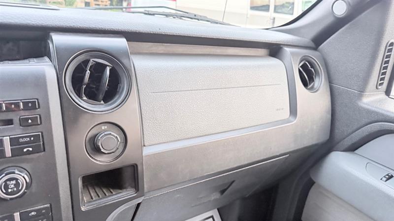 Ford F-150 XL SuperCrew 5.5-ft. Bed 4WD 2013