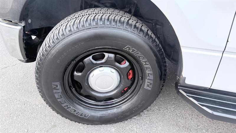 Ford F-150 XL SuperCrew 5.5-ft. Bed 4WD 2013