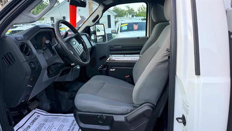 Ford F-450 SD Regular Cab DRW 2WD 2013