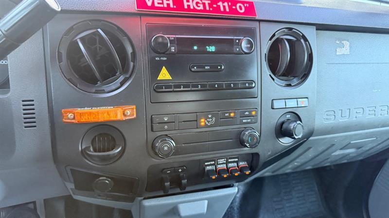 Ford F-450 SD Regular Cab DRW 2WD 2013