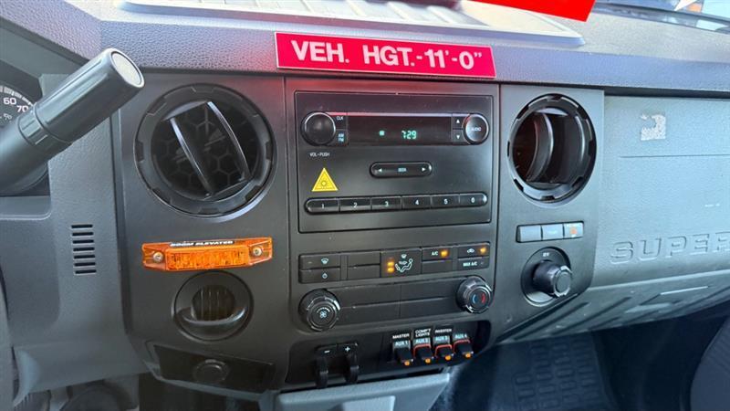 Ford F-450 SD Regular Cab DRW 2WD 2013
