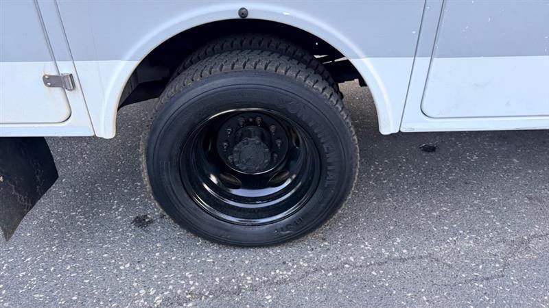 Ford F-450 SD Regular Cab DRW 2WD 2013