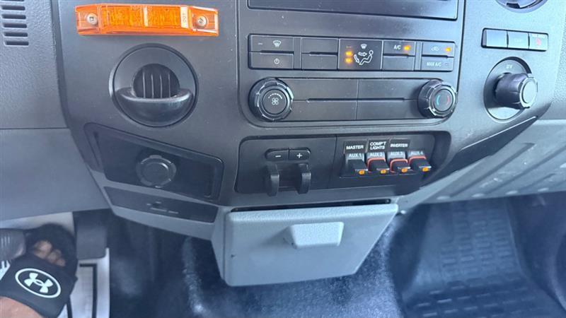 Ford F-450 SD Regular Cab DRW 2WD 2013