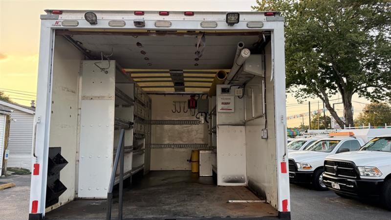 Ford F-450 SD Regular Cab DRW 2WD 2013