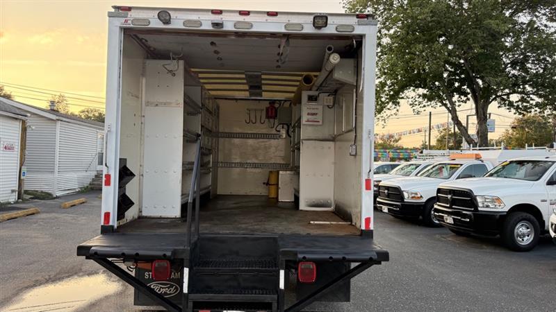 Ford F-450 SD Regular Cab DRW 2WD 2013