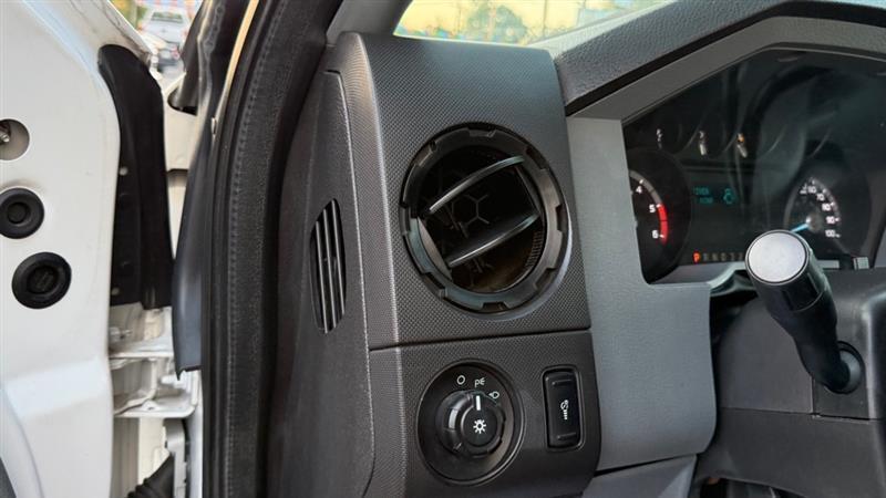 Ford F-450 SD Regular Cab DRW 2WD 2013