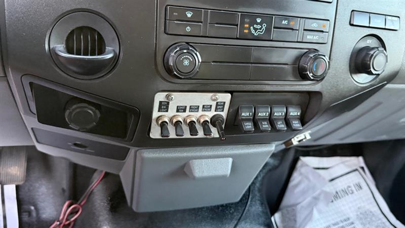 Ford F-450 SD Regular Cab DRW 2WD 2013