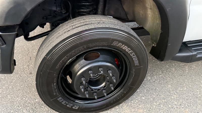 Ford F-450 SD Regular Cab DRW 2WD 2013