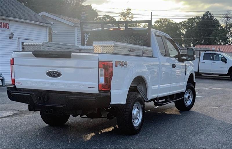 Ford F-250 SD XL SuperCab 4WD 2019