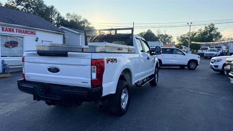 Ford F-250 SD XL SuperCab 4WD 2019