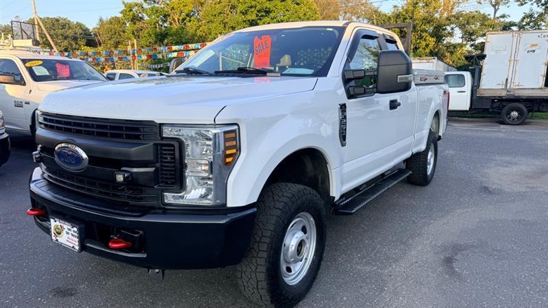 Ford F-250 SD XL SuperCab 4WD 2019