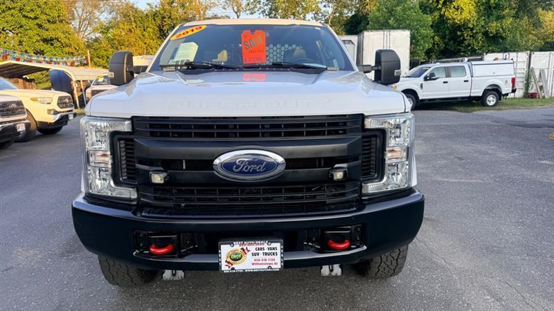 Ford F-250 SD XL SuperCab 4WD 2019