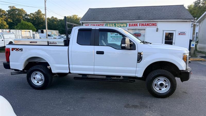 Ford F-250 SD XL SuperCab 4WD 2019