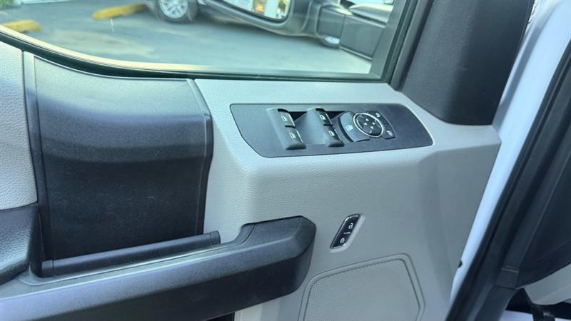 Ford F-250 SD XL SuperCab 4WD 2019