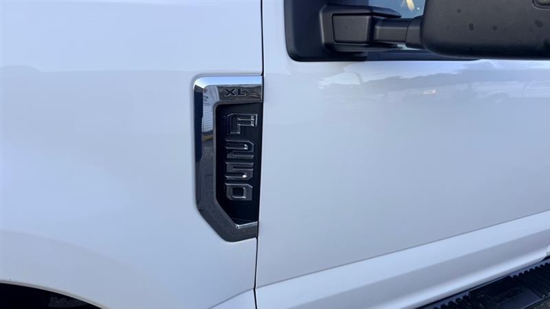 Ford F-250 SD XL SuperCab 4WD 2019