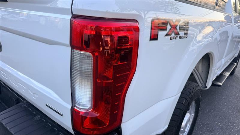 Ford F-250 SD XL SuperCab 4WD 2019