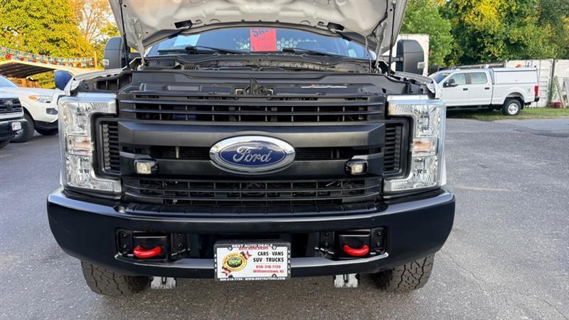 Ford F-250 SD XL SuperCab 4WD 2019