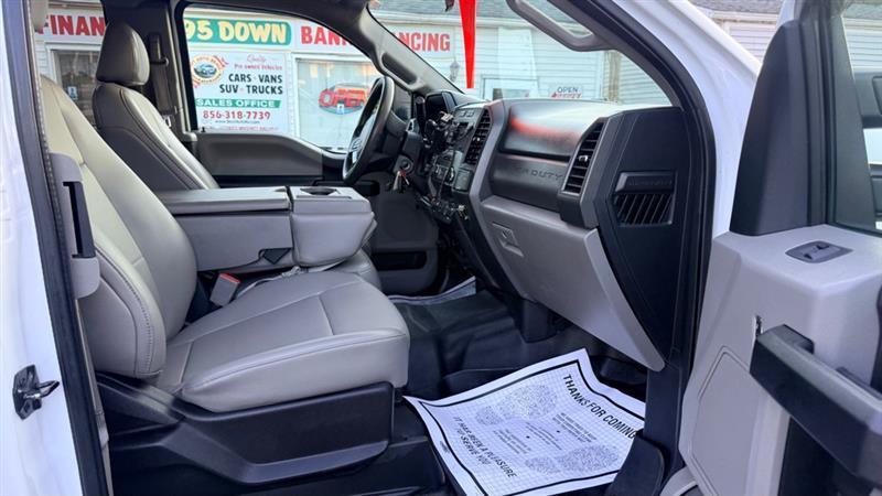 Ford F-250 SD XL SuperCab 4WD 2019