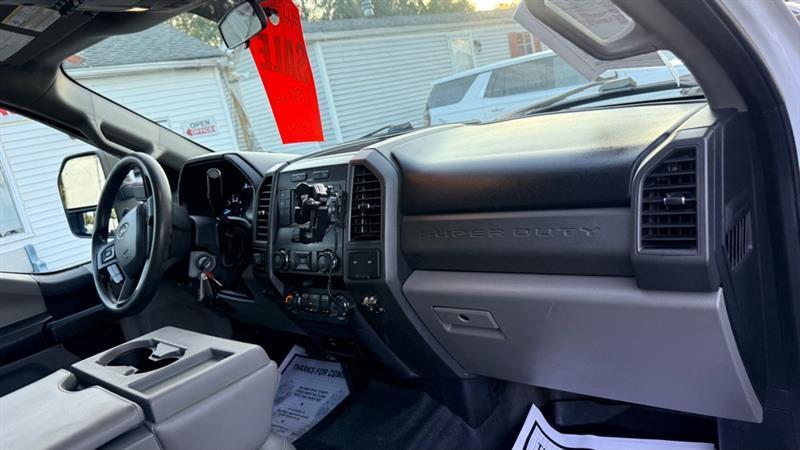 Ford F-250 SD XL SuperCab 4WD 2019