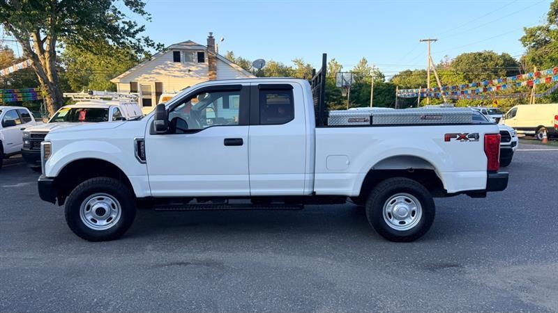 Ford F-250 SD XL SuperCab 4WD 2019