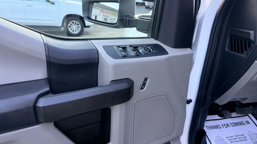 Ford F-250 SD XL 4WD SuperCab 8' Box 2019