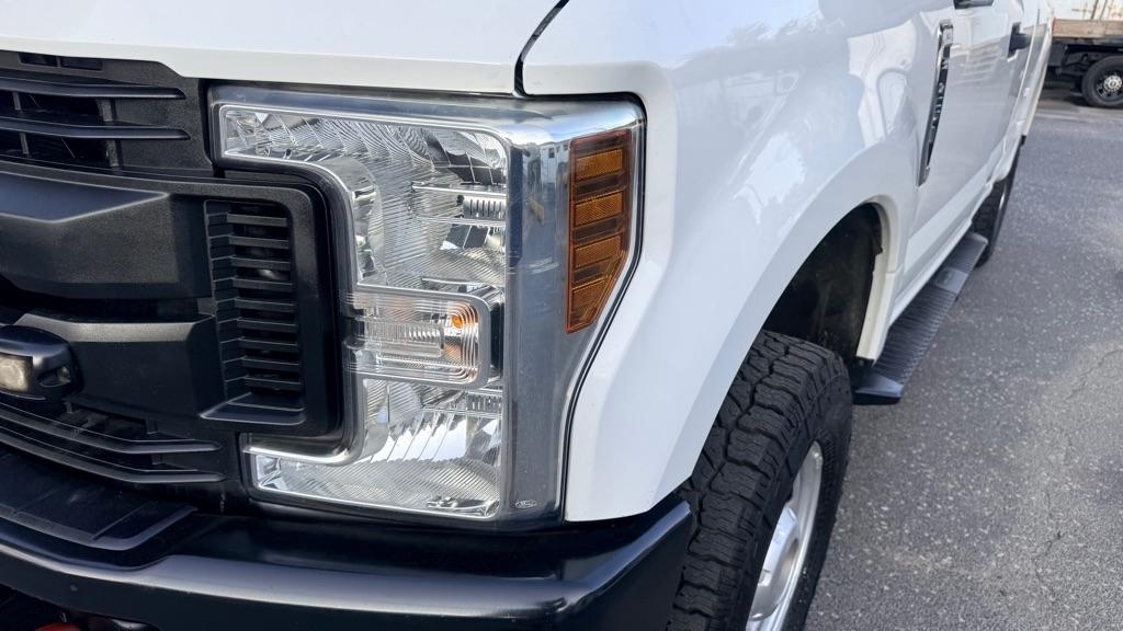 Ford F-250 SD XL 4WD SuperCab 8' Box 2019