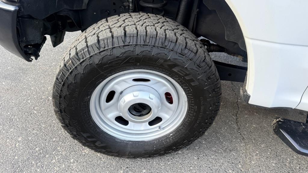 Ford F-250 SD XL 4WD SuperCab 8' Box 2019
