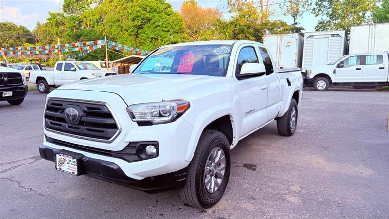 Toyota Tacoma SR5 Access Cab V6 6AT 4WD 2018