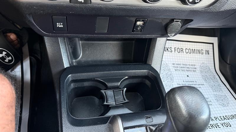 Toyota Tacoma SR5 Access Cab V6 6AT 4WD 2018