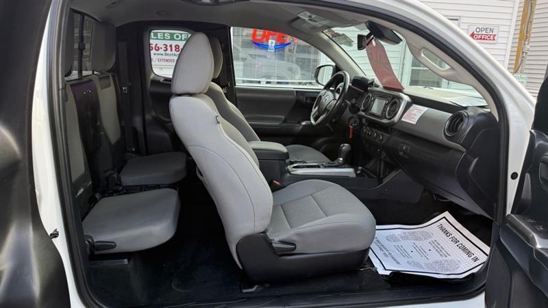 Toyota Tacoma SR5 Access Cab V6 6AT 4WD 2018