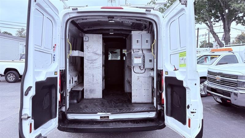 Ford Transit 150 Van Med. Roof w/Sliding Pass. 148-in. WB 2015